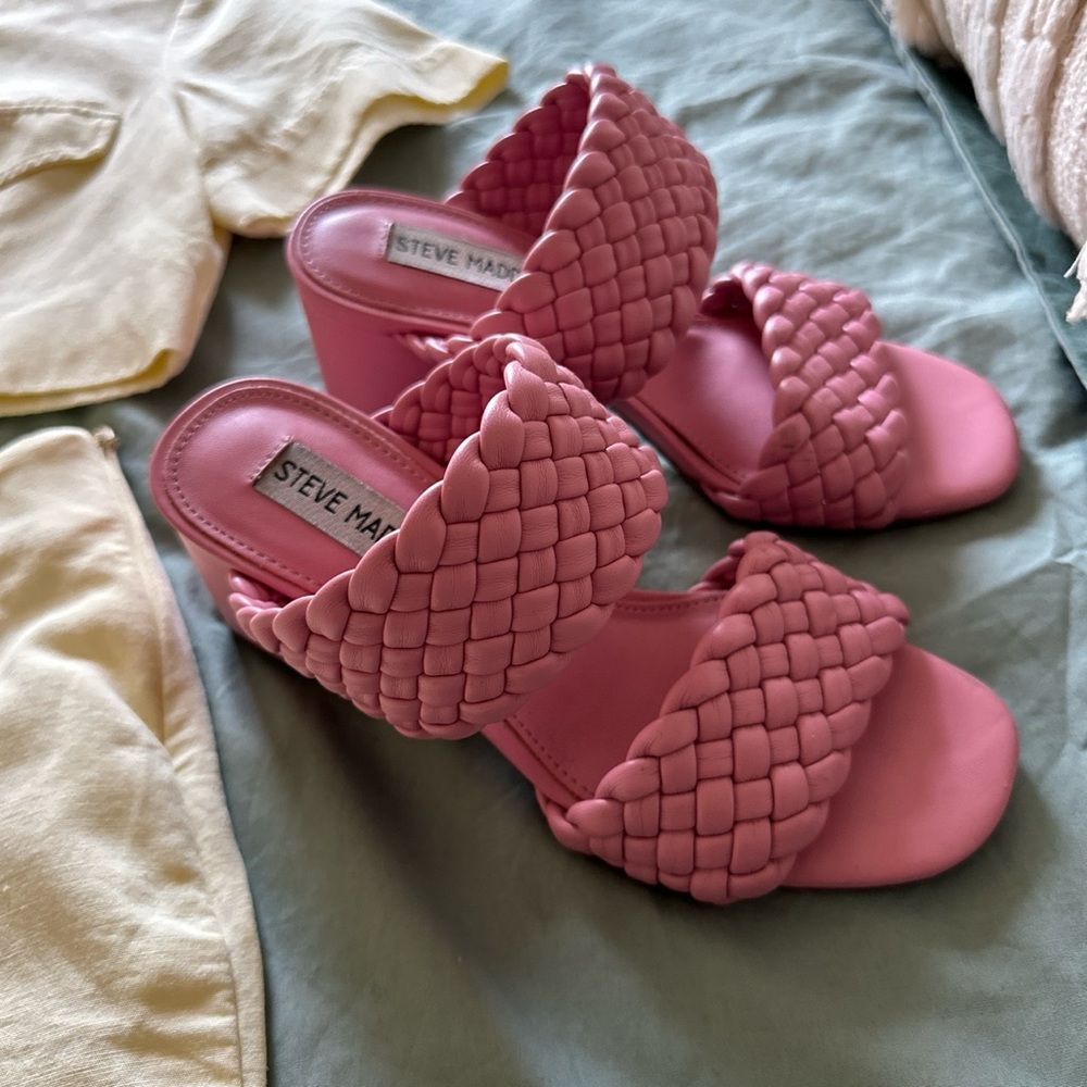 Steve Madden pink heels